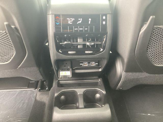 new 2025 Jeep Grand Cherokee L car, priced at $38,920