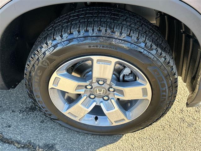 used 2025 Honda Ridgeline car, priced at $38,298