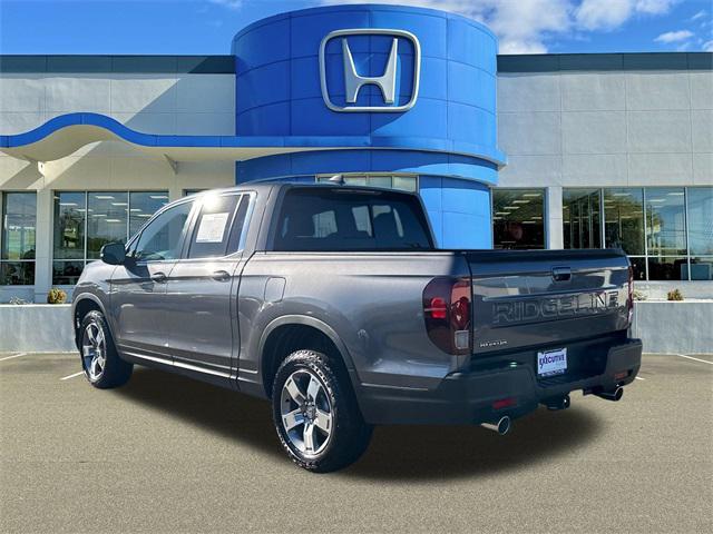 used 2025 Honda Ridgeline car, priced at $38,298