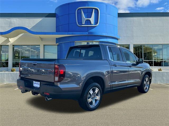 used 2025 Honda Ridgeline car, priced at $38,298
