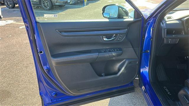 used 2025 Honda CR-V Hybrid car, priced at $36,970