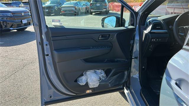 new 2026 Honda Odyssey car, priced at $44,860