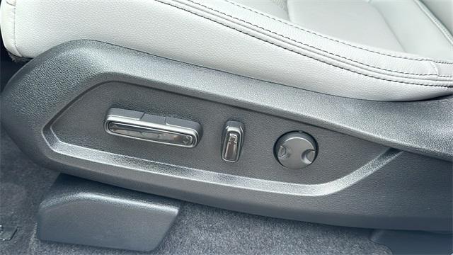 used 2025 Honda Pilot car, priced at $43,952