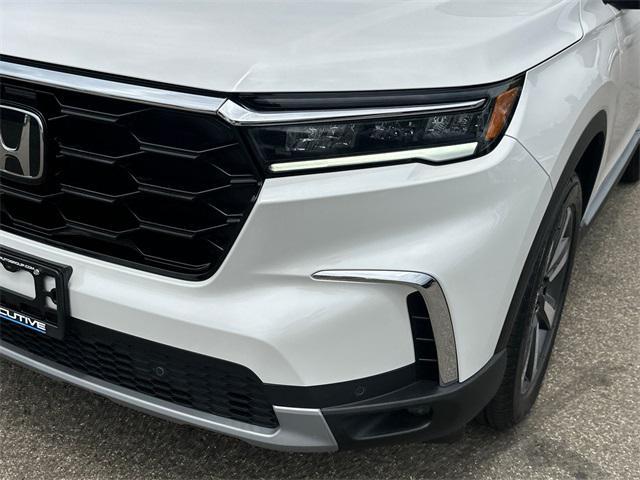 used 2025 Honda Pilot car, priced at $43,952