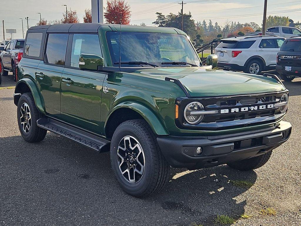 new 2025 Ford Bronco car, priced at $52,784