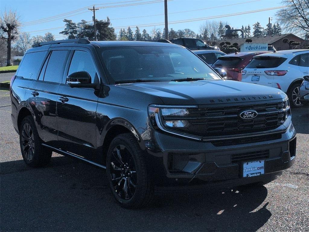 new 2025 Ford Expedition car, priced at $85,575
