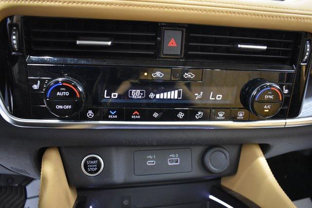 2023 Pearl White Tricoat Nissan Rogue