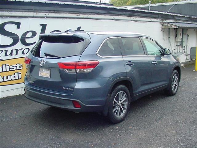 used 2019 Toyota Highlander car, priced at $20,999
