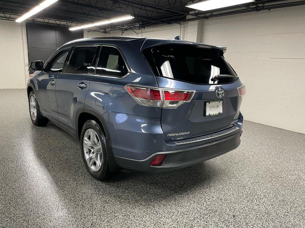used 2015 Toyota Highlander car, priced at $19,795