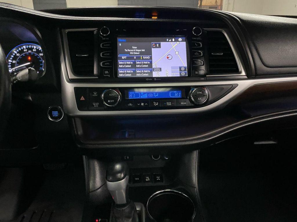 used 2015 Toyota Highlander car, priced at $19,795