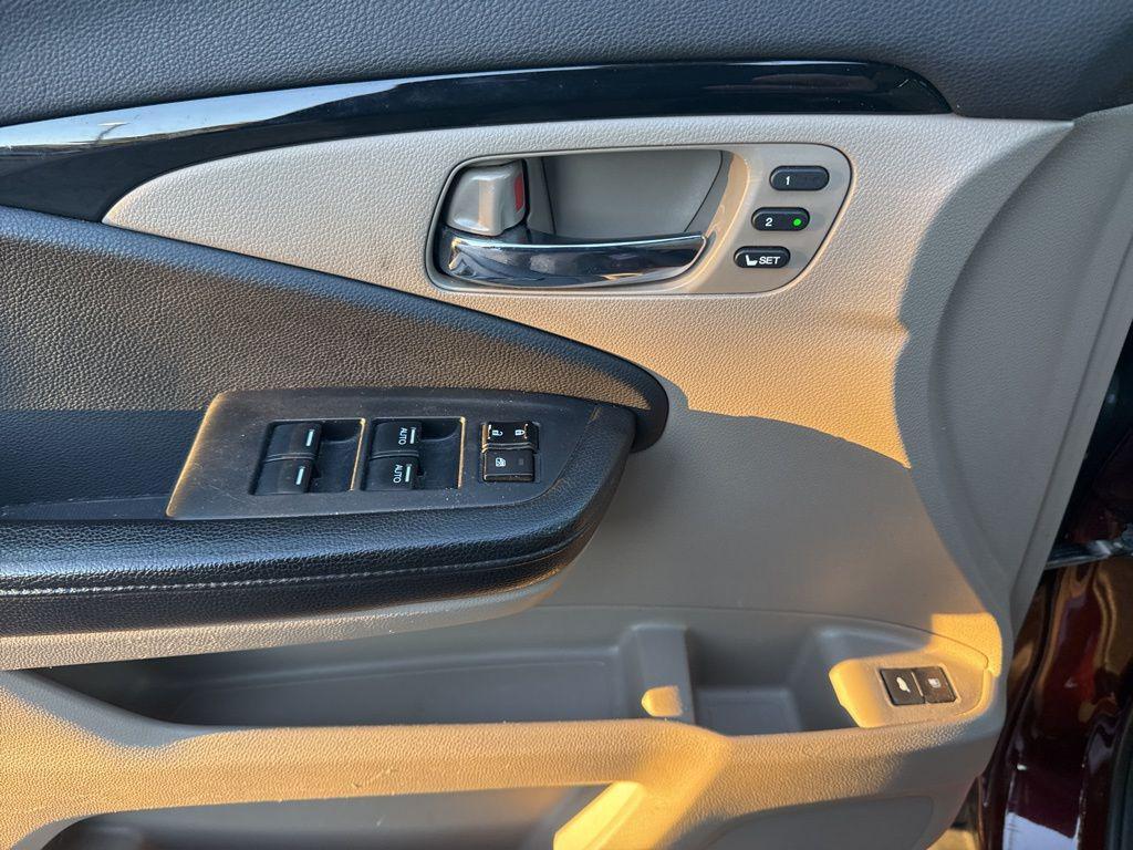 used 2016 Honda Pilot car, priced at $11,877