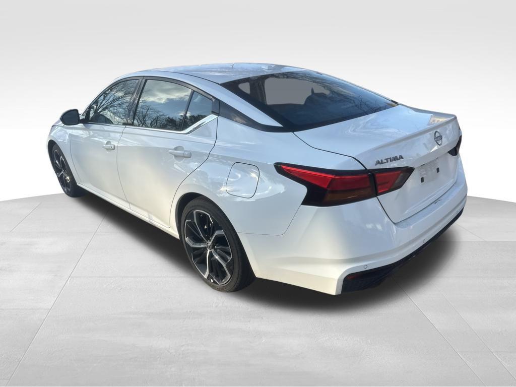 used 2024 Nissan Altima car, priced at $19,995