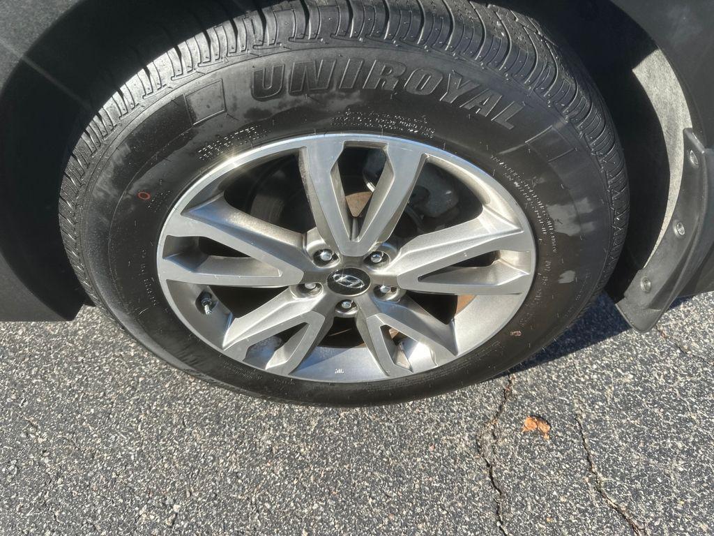 used 2015 Hyundai Santa Fe Sport car, priced at $8,995