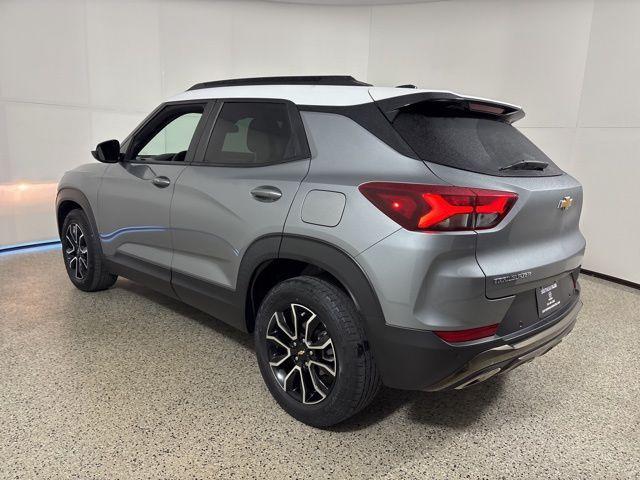 used 2023 Chevrolet TrailBlazer car, priced at $21,803