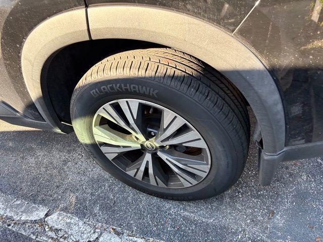 used 2021 Nissan Rogue car, priced at $14,994