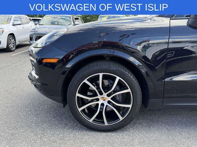 used 2022 Porsche Cayenne car, priced at $57,260