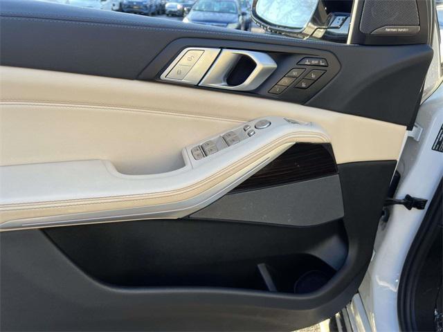 used 2021 BMW X7 car, priced at $29,995