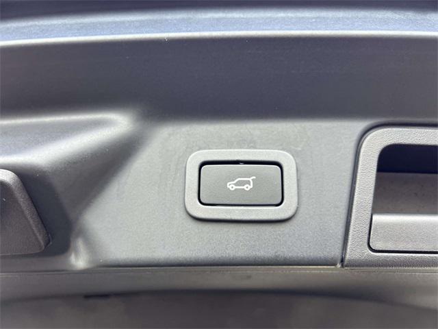 used 2019 Land Rover Range Rover Velar car, priced at $17,574