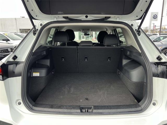 used 2025 Volkswagen Tiguan car, priced at $28,732