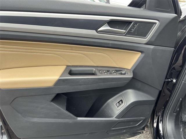 used 2023 Volkswagen Atlas Cross Sport car, priced at $20,995