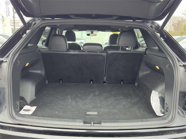 used 2023 Volkswagen Atlas Cross Sport car, priced at $20,995