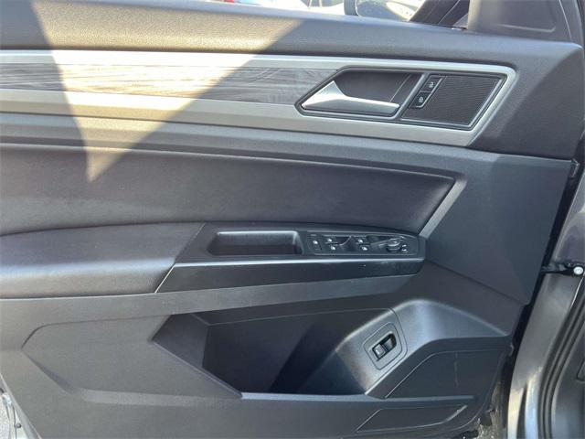 used 2020 Volkswagen Atlas Cross Sport car, priced at $26,211