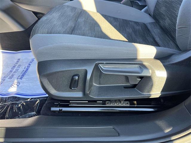 used 2021 Volkswagen ID.4 car, priced at $14,253