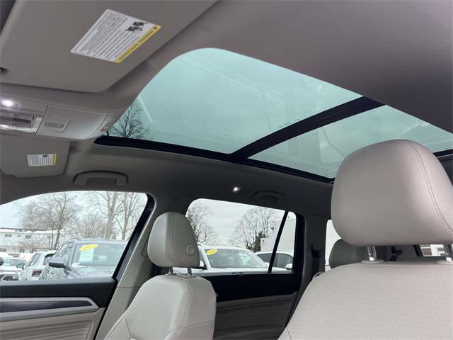 used 2023 Volkswagen Atlas car, priced at $30,414