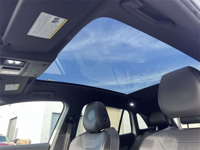 used 2023 Volkswagen ID.4 car, priced at $21,995