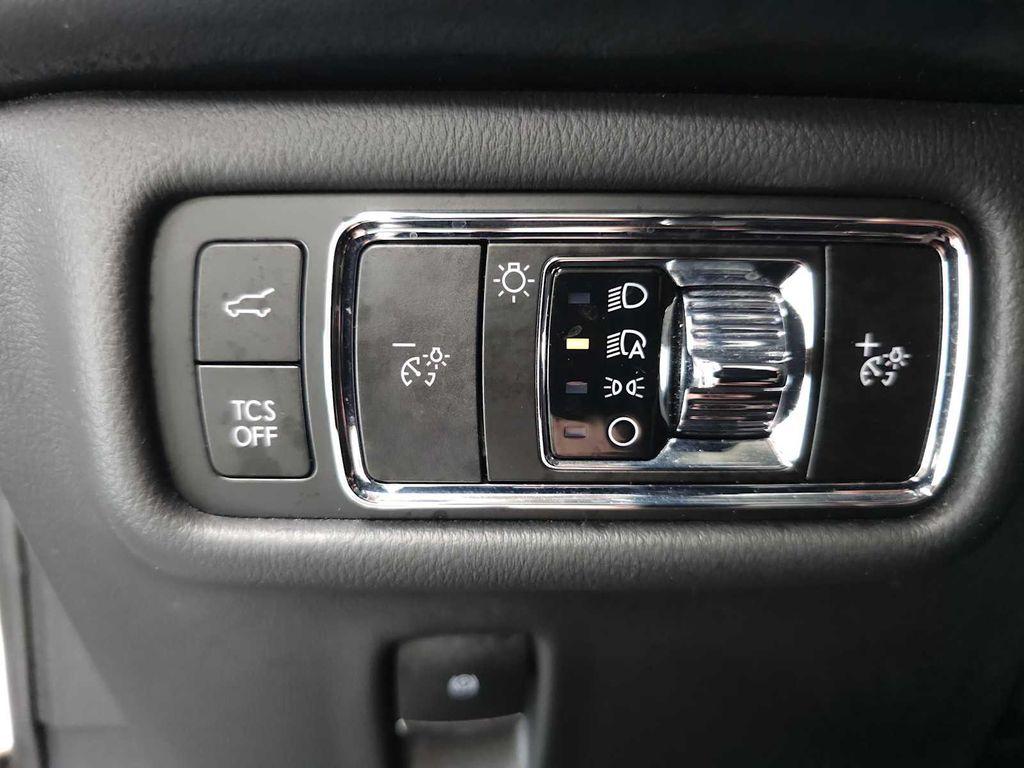 used 2023 Lincoln Nautilus car, priced at $39,294