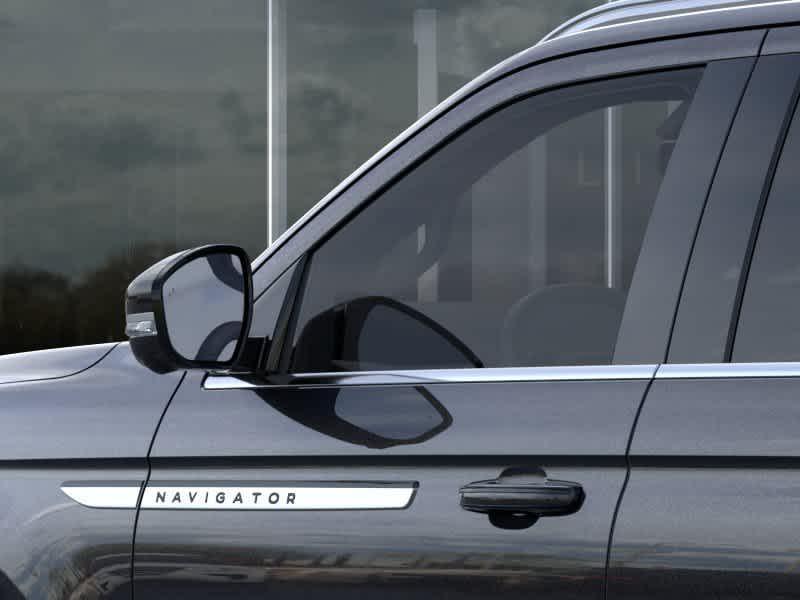new 2026 Lincoln Navigator car, priced at $101,723