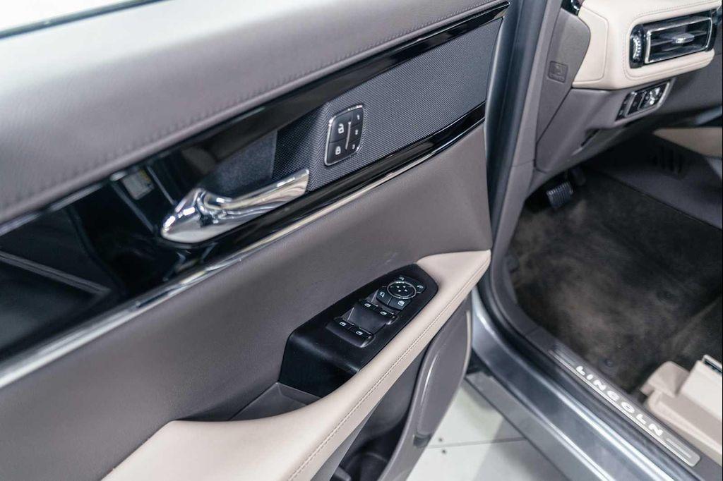 used 2023 Lincoln Nautilus car, priced at $34,895