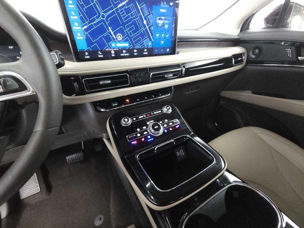 used 2023 Lincoln Nautilus car, priced at $35,409
