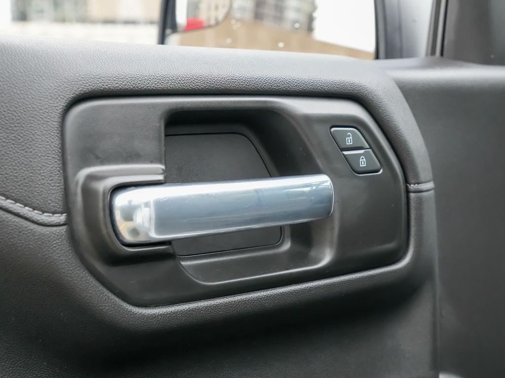 used 2021 GMC Sierra 1500 car, priced at $35,500