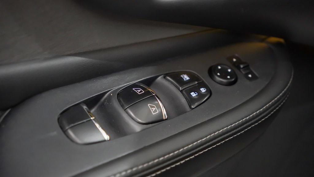 2019 Pearl White Tricoat Nissan Murano