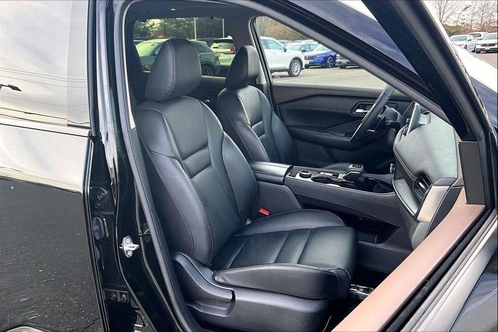 used 2023 Nissan Rogue car, priced at $22,925