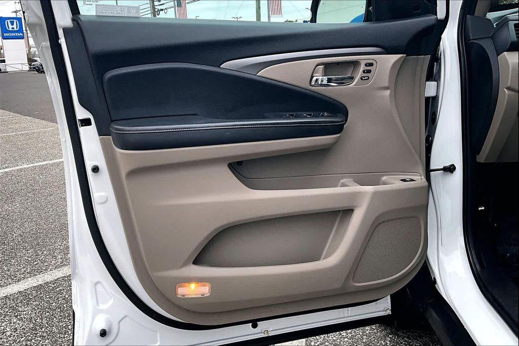 used 2021 Honda Ridgeline car, priced at $27,733