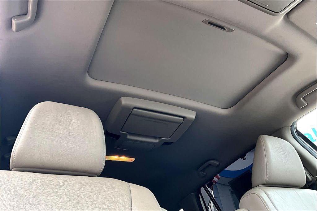 used 2022 Honda Pilot car, priced at $31,662