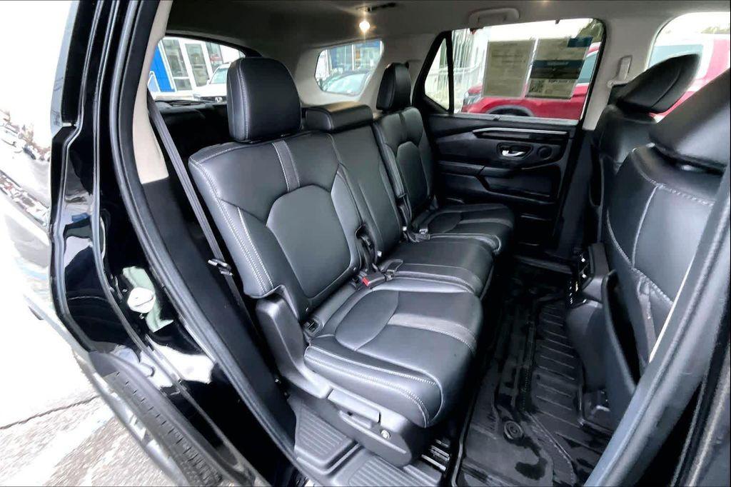 used 2024 Honda Pilot car, priced at $35,198