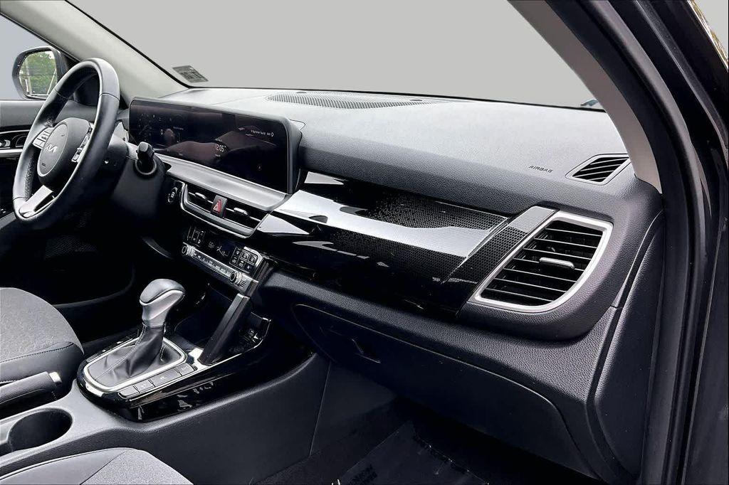 used 2024 Kia Seltos car, priced at $23,624