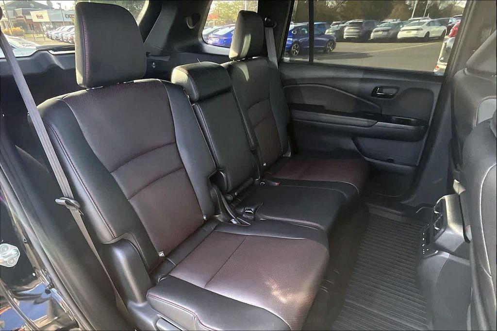 used 2025 Honda Passport car, priced at $40,263