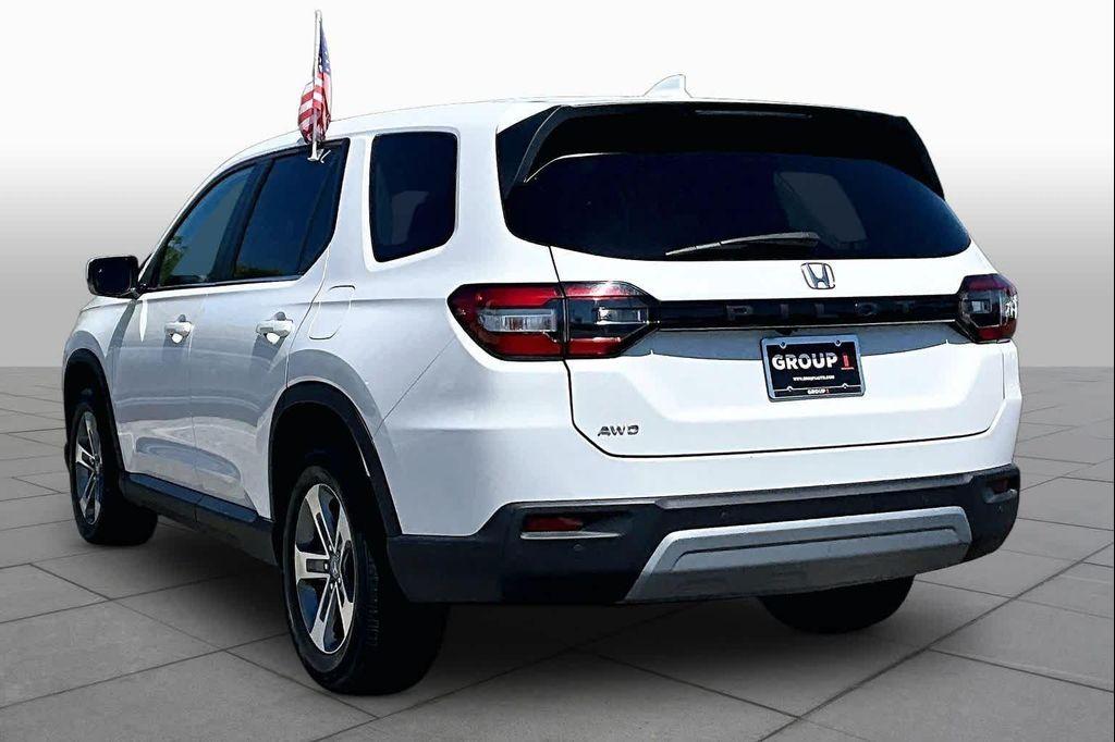 used 2023 Honda Pilot car, priced at $38,296