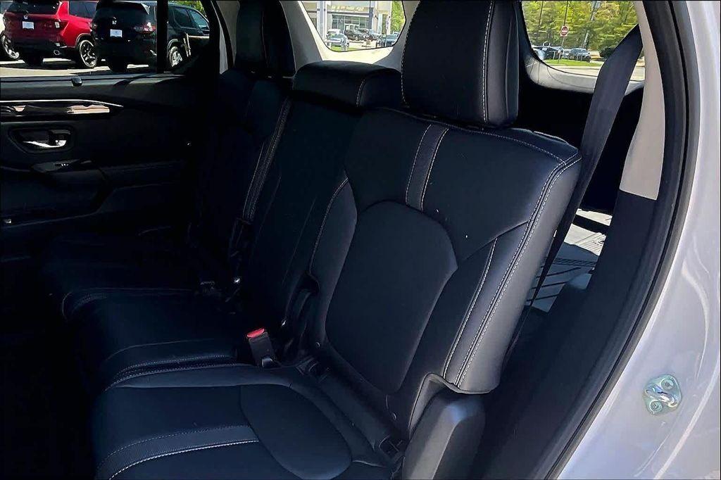 used 2023 Honda Pilot car, priced at $38,296