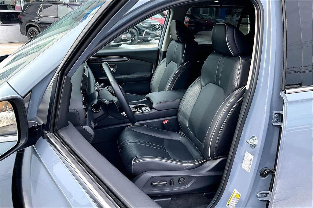 used 2024 Honda Pilot car, priced at $42,397