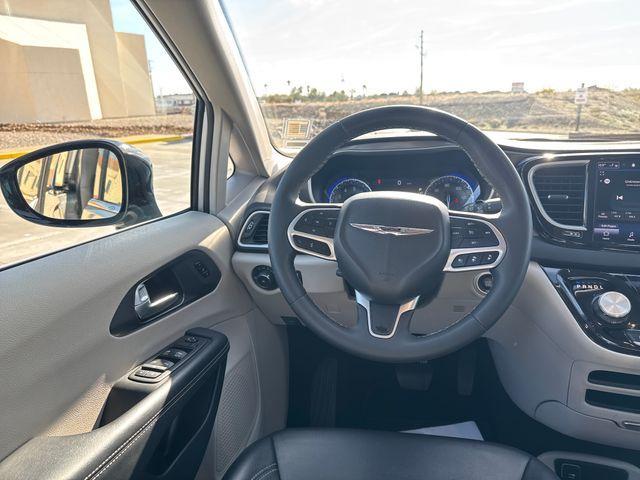 used 2024 Chrysler Pacifica car, priced at $28,995