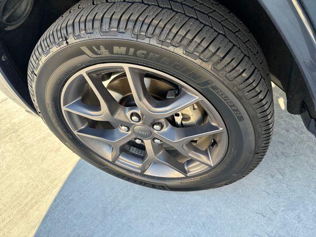 used 2021 Jeep Grand Cherokee car, priced at $23,968