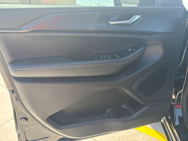 new 2025 Jeep Grand Cherokee L car