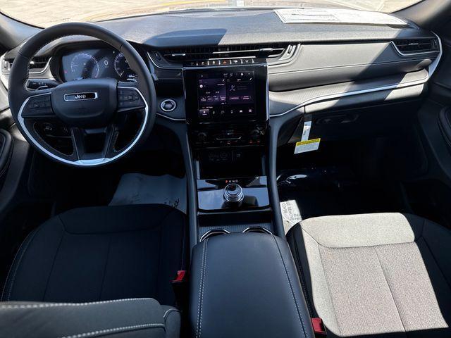 new 2025 Jeep Grand Cherokee car