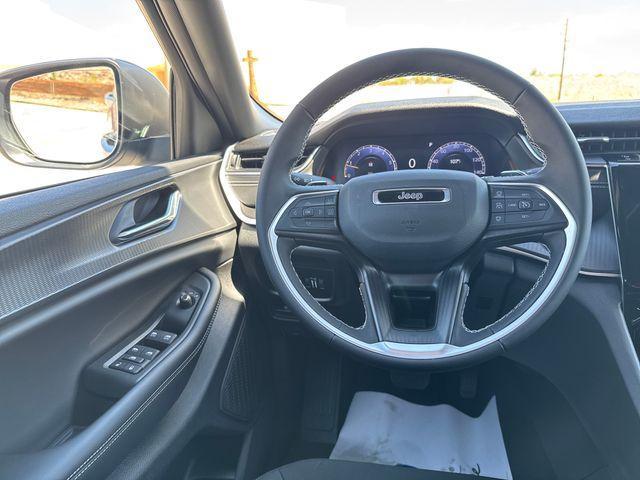 new 2025 Jeep Grand Cherokee car