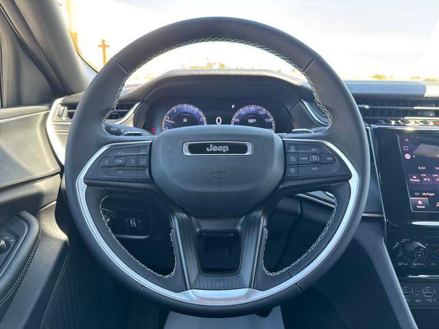 new 2025 Jeep Grand Cherokee car